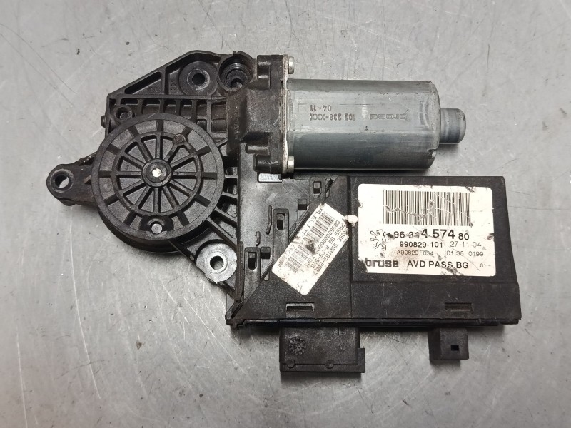 Recambio de motor elevaluna delantero derecho para peugeot 307 (3a/c) 1.6 hdi 110 referencia OEM IAM 9634457480  