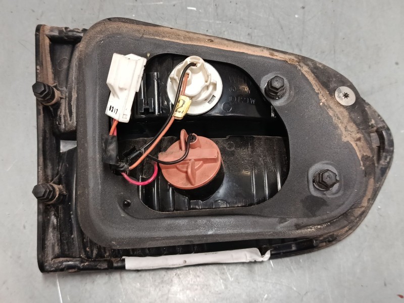 Recambio de piloto trasero porton derecho para hyundai h-1 furgoneta (a1) 2.5 td referencia OEM IAM   