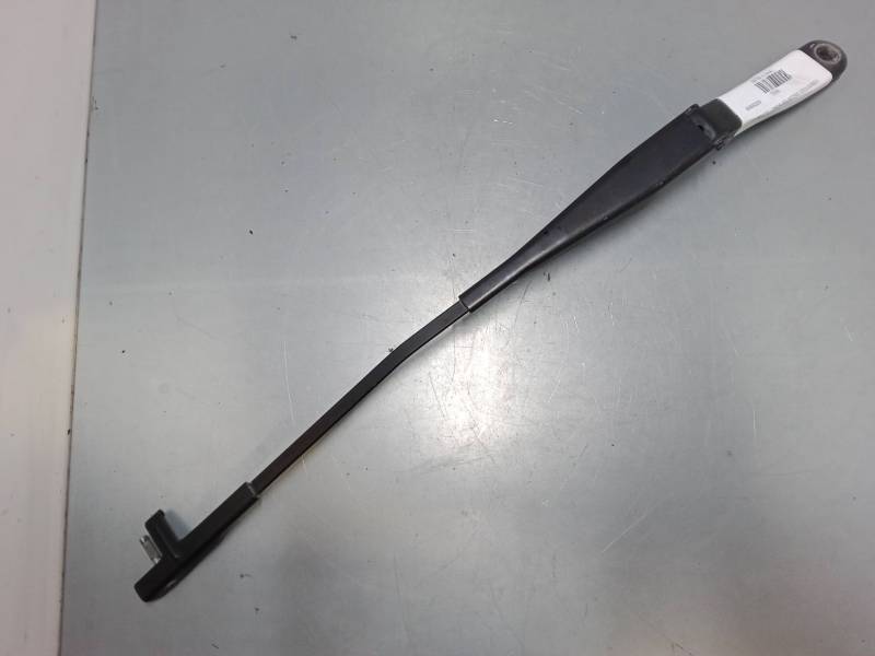 BRAZO LIMPIA DELANTERO IZQUIERDO 