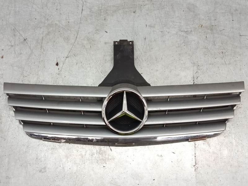 Recambio de rejillas capo para mercedes-benz clase c coupé (cl203) c 220 cdi (203.708) referencia OEM IAM A2038890190  