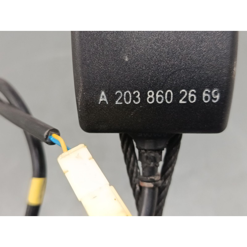 Recambio de anclaje cinturon delantero derecho para mercedes-benz clase c coupé (cl203) c 220 cdi (203.708) referencia OEM IAM A