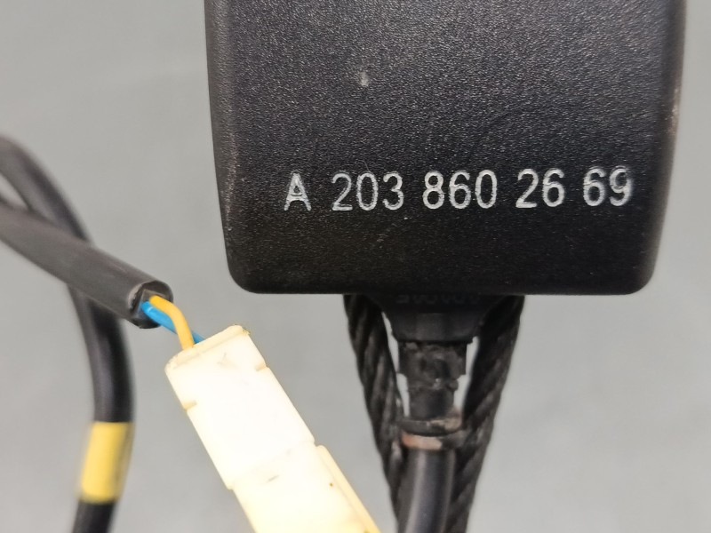 Recambio de anclaje cinturon delantero derecho para mercedes-benz clase c coupé (cl203) c 220 cdi (203.708) referencia OEM IAM A
