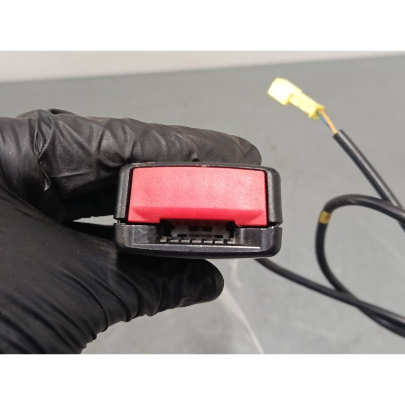 Recambio de anclaje cinturon delantero derecho para mercedes-benz clase c coupé (cl203) c 220 cdi (203.708) referencia OEM IAM A