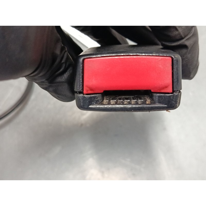 Recambio de anclaje cinturon delantero izquierdo para mercedes-benz clase c coupé (cl203) c 220 cdi (203.708) referencia OEM IAM