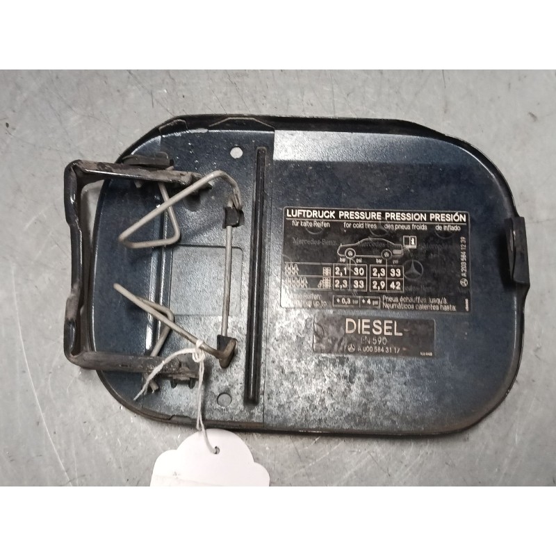 Recambio de tapa exterior combustible para mercedes-benz clase c coupé (cl203) c 220 cdi (203.708) referencia OEM IAM A000584311