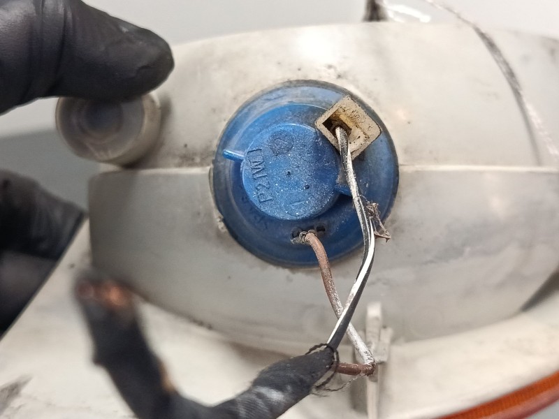 Recambio de intermitente delantero izquierdo para mercedes-benz vito furgoneta (w638) 110 d 2.3 (638.074, 638.078) referencia OE