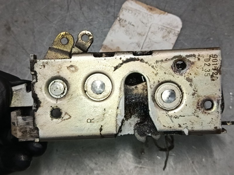 Recambio de cerradura puerta delantera derecha para mercedes-benz vito furgoneta (w638) 110 d 2.3 (638.074, 638.078) referencia 