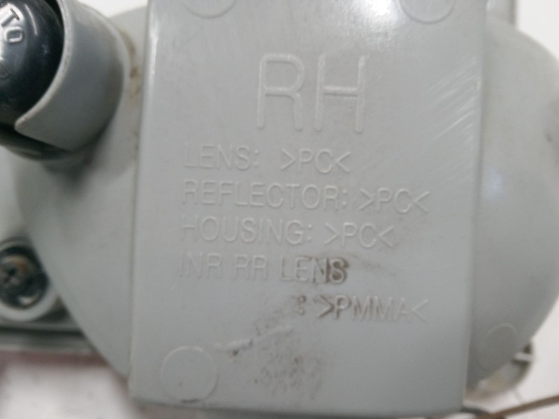 Recambio de faro antiniebla trasero derecho para hyundai ix20 (jc) 1.4 crdi referencia OEM IAM 924051k0  