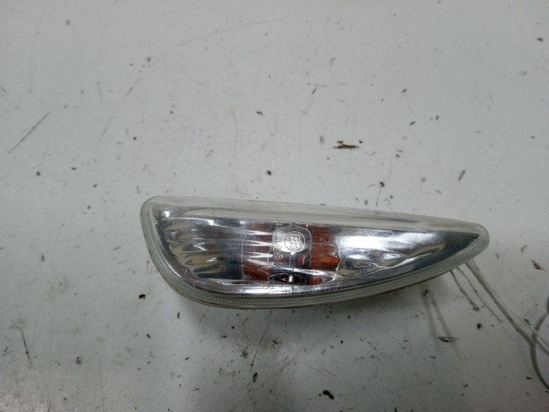 Recambio de intermitente lateral izquierdo para hyundai ix20 (jc) 1.4 crdi referencia OEM IAM 923021J0  