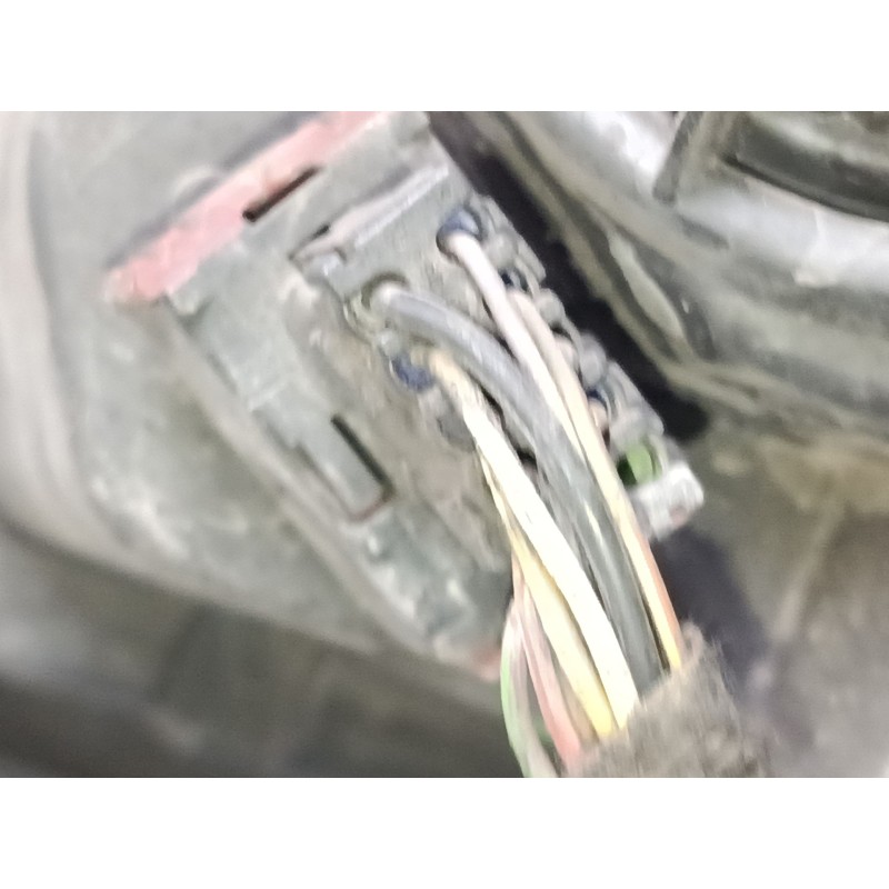 Recambio de faro derecho para opel corsa d (s07) 1.3 cdti (l08, l68) referencia OEM IAM 95511328 90023427 