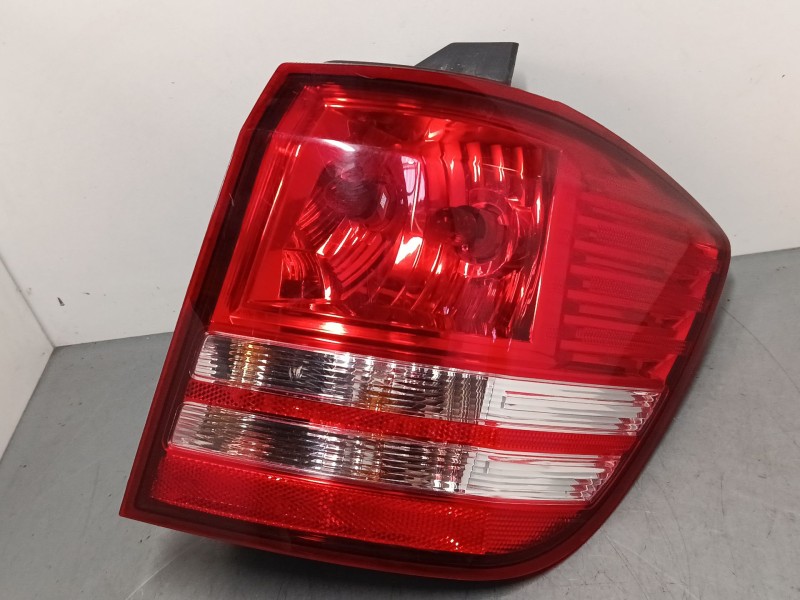 Recambio de piloto trasero derecho para dodge journey 2.0 crd referencia OEM IAM 05067784AB  