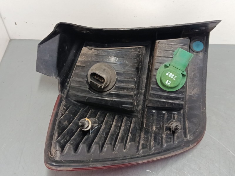 Recambio de piloto trasero derecho para dodge journey 2.0 crd referencia OEM IAM 05067784AB  