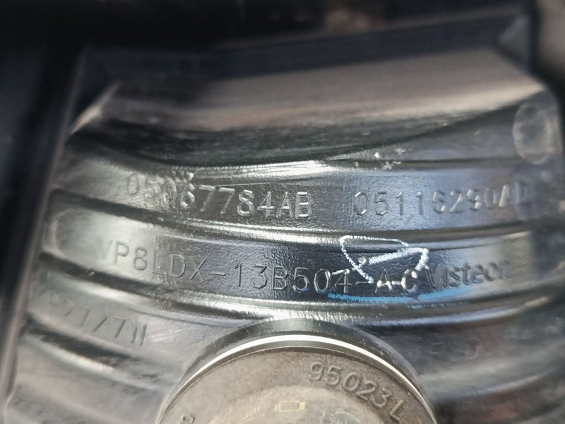 Recambio de piloto trasero derecho para dodge journey 2.0 crd referencia OEM IAM 05067784AB  