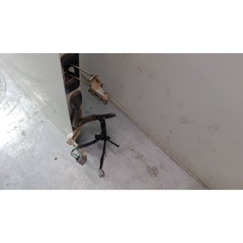 Recambio de porton trasero derecho para ford transit connect (p65_, p70_, p80_) 1.8 di referencia OEM IAM   