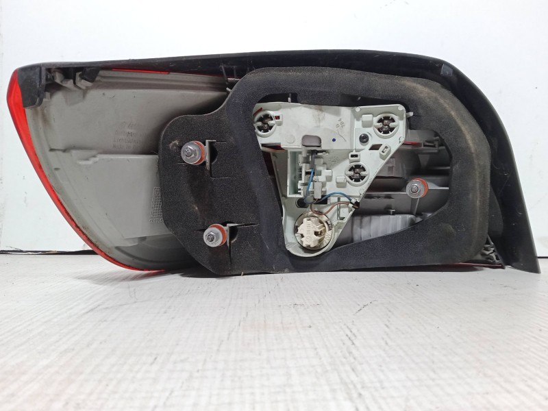 Recambio de piloto trasero derecho para bmw 3 descapotable (e93) 320 i referencia OEM IAM 63217162302  