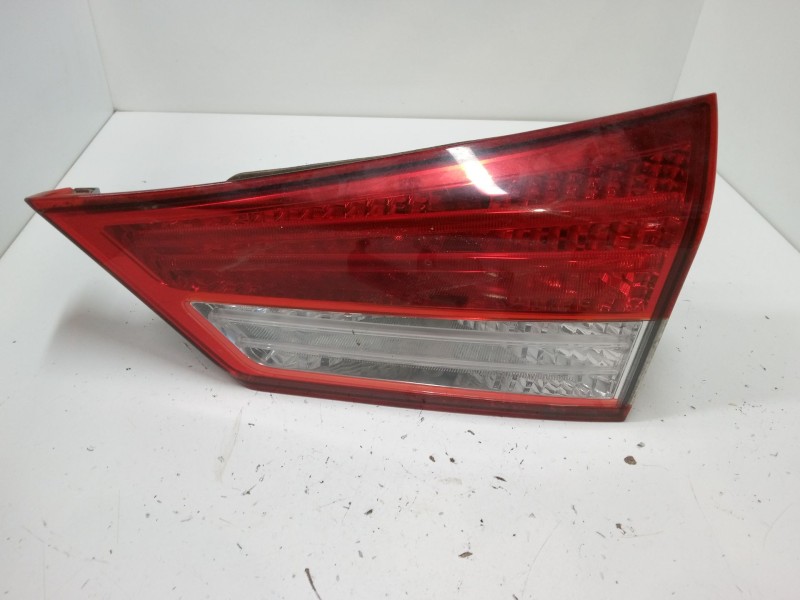 Recambio de piloto trasero porton derecho para hyundai ix20 (jc) 1.4 crdi referencia OEM IAM 924041K0  