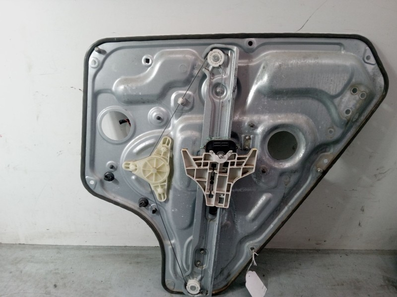 Recambio de elevalunas electrico trasero izquierdo para hyundai ix20 (jc) 1.4 crdi referencia OEM IAM 834701K010 834501P000 