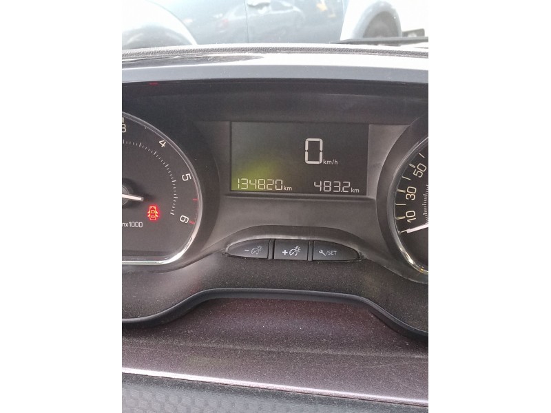 peugeot 2008 i (cu_) del año 2015