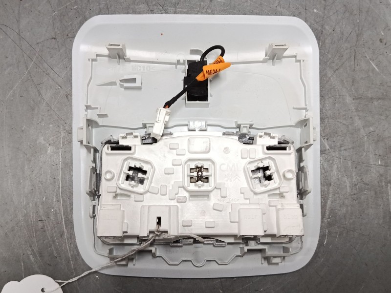 Recambio de luz interior delantera para peugeot 2008 i (cu_) 1.6 hdi referencia OEM IAM 9674441377  
