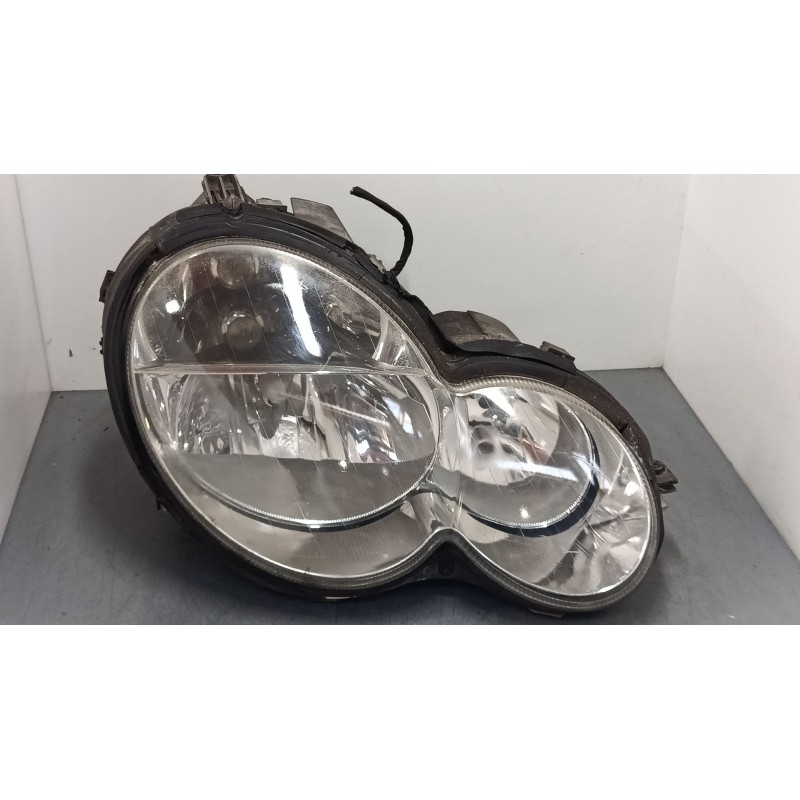 Recambio de faro derecho para mercedes-benz clase c coupé (cl203) c 220 cdi (203.708) referencia OEM IAM 15084600  