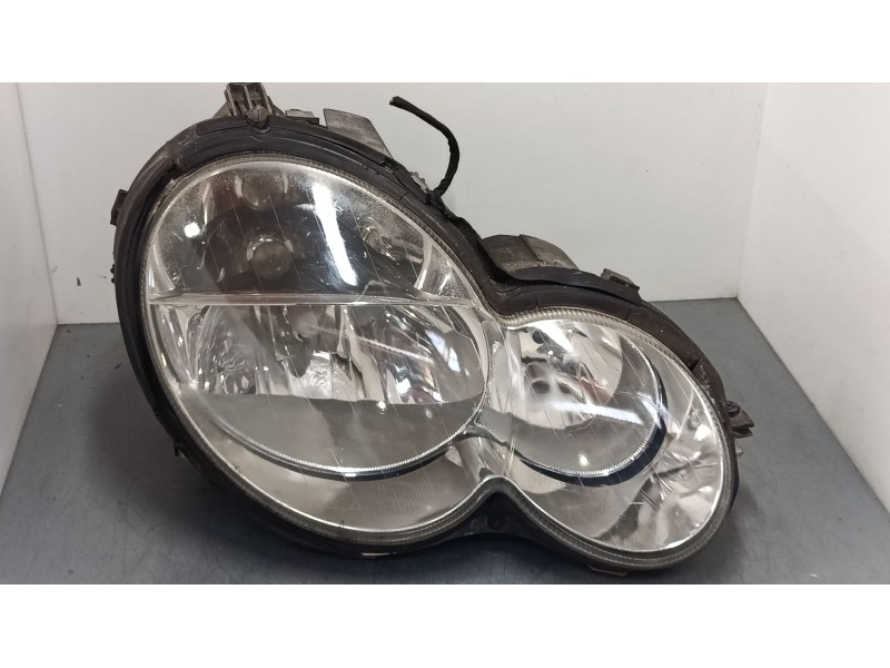 Recambio de faro derecho para mercedes-benz clase c coupé (cl203) c 220 cdi (203.708) referencia OEM IAM 15084600  