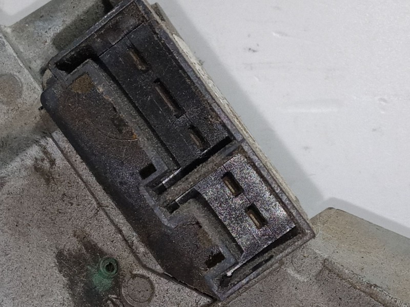 Recambio de clausor para fiat grande punto (199_) 1.3 d multijet referencia OEM IAM 51749998  61039100