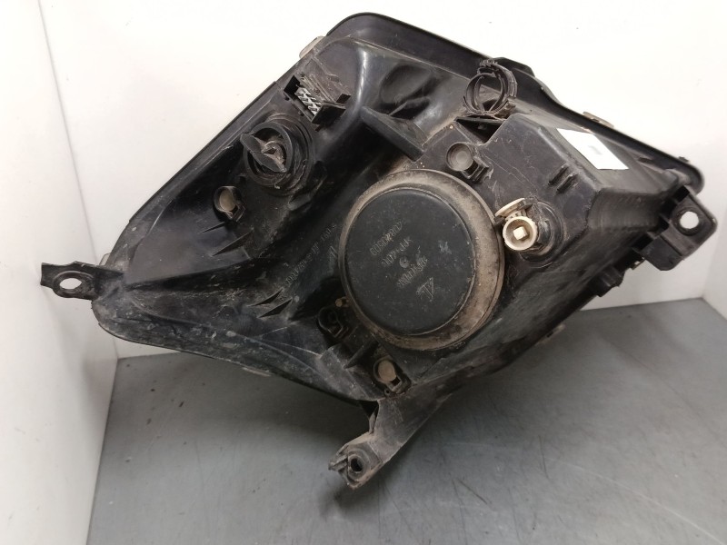 Recambio de faro izquierdo para citroën c2 (jm_) 1.4 referencia OEM IAM 41991748  