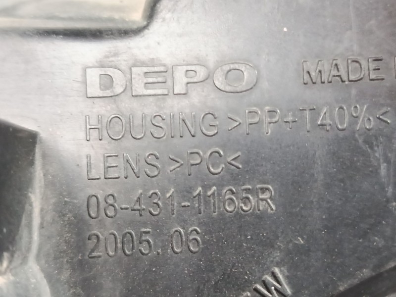 Recambio de faro derecho para ford tourneo connect 1.8 tdci referencia OEM IAM 084311165R  