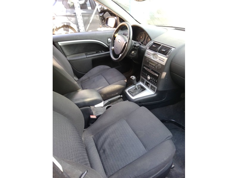 ford mondeo iii sedán (b4y) del año 2004