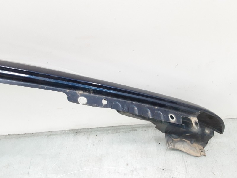 Recambio de aleta delantera izquierda para ford mondeo iii sedán (b4y) 2.0 tdci referencia OEM IAM 1204739  