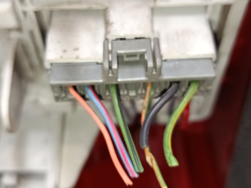 Recambio de piloto trasero derecho para ford mondeo iii sedán (b4y) 2.0 tdci referencia OEM IAM 1371852  