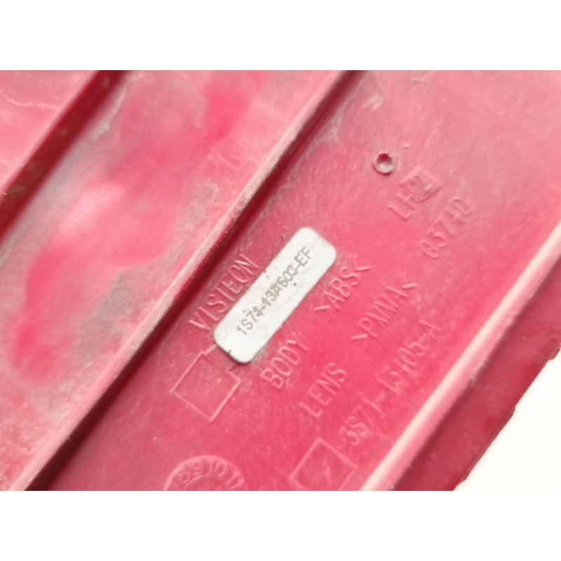 Recambio de piloto trasero izquierdo para ford mondeo iii sedán (b4y) 2.0 tdci referencia OEM IAM 1371859  