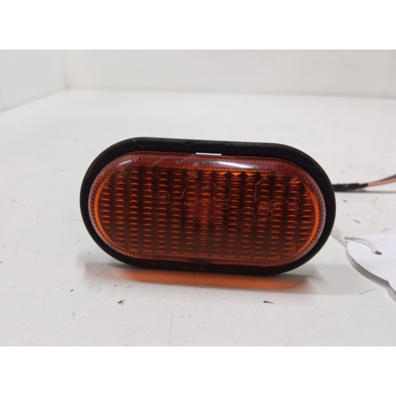 Recambio de intermitente lateral derecho para renault kangoo express (fc0/1_) 1.5 dci (fc07, fc1r) referencia OEM IAM   