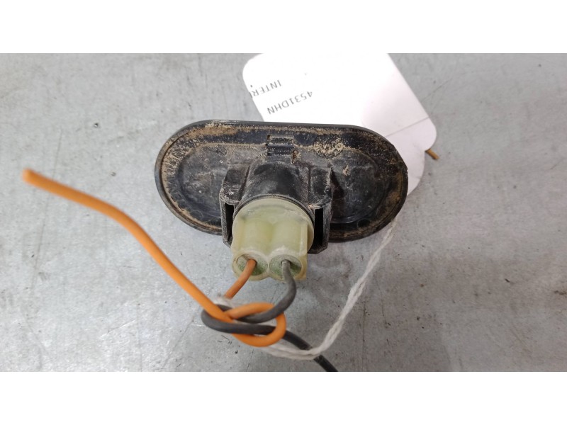 Recambio de intermitente lateral izquierdo para renault kangoo express (fc0/1_) 1.5 dci (fc07, fc1r) referencia OEM IAM   