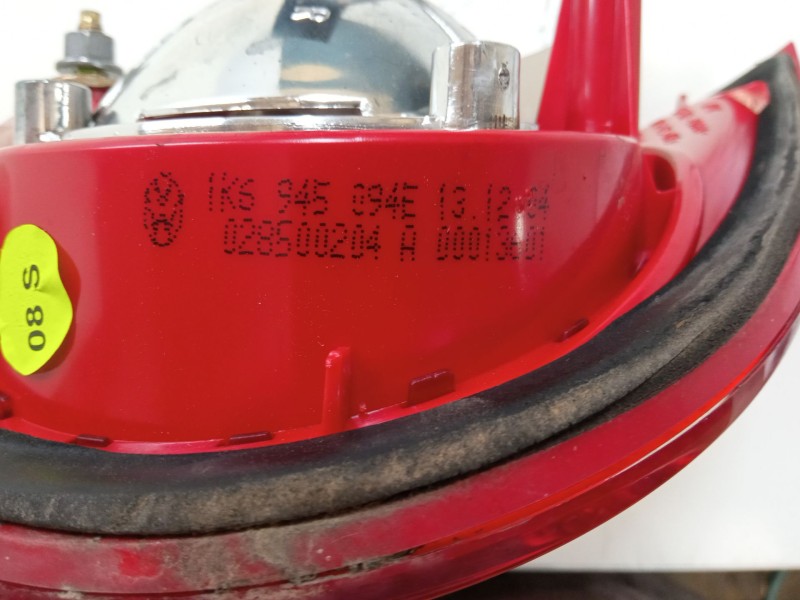 Recambio de piloto trasero derecho en porton para volkswagen golf v (1k1) 1.9 tdi referencia OEM IAM 1K6945094E  