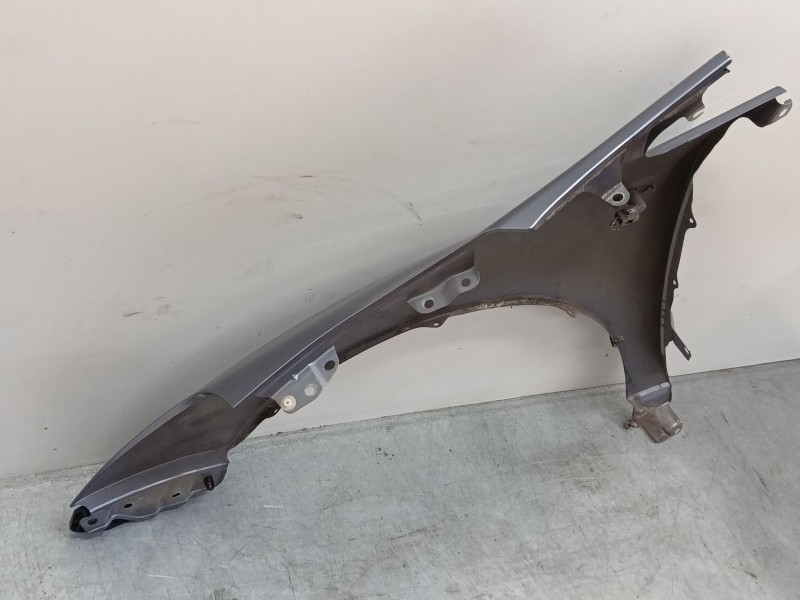 Recambio de aleta delantera derecha para toyota verso (_r2_) 1.6 (zgr20_) referencia OEM IAM 538110F020  