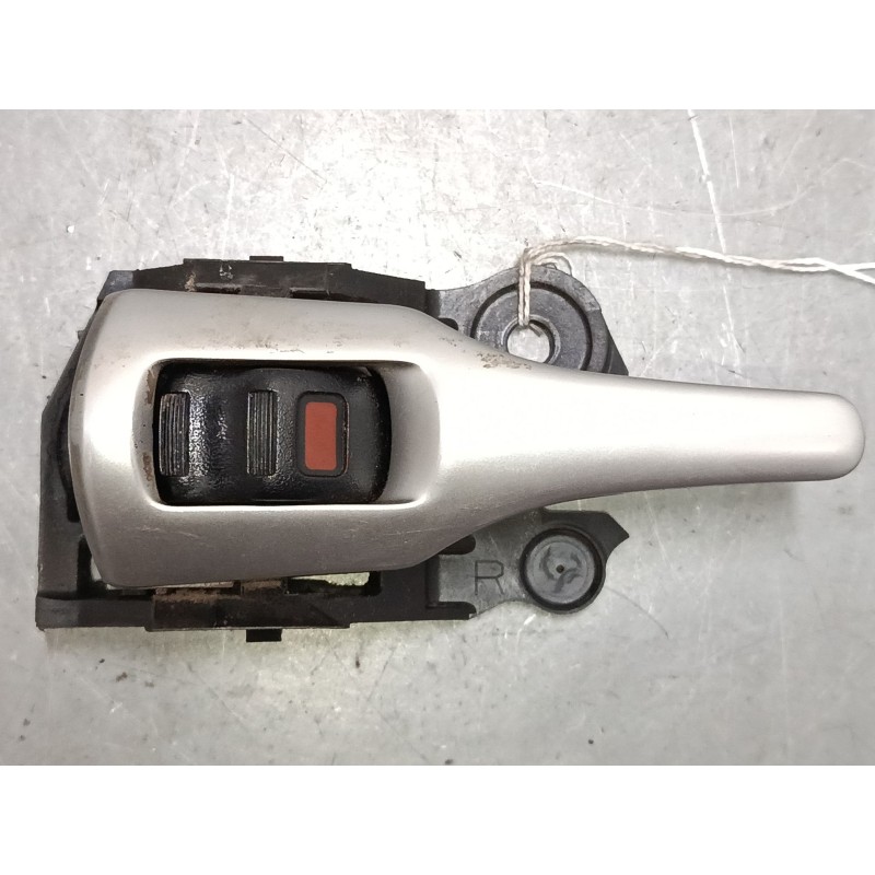 Recambio de maneta interior puerta delantera derecha para toyota verso (_r2_) 1.6 (zgr20_) referencia OEM IAM 62318A2  