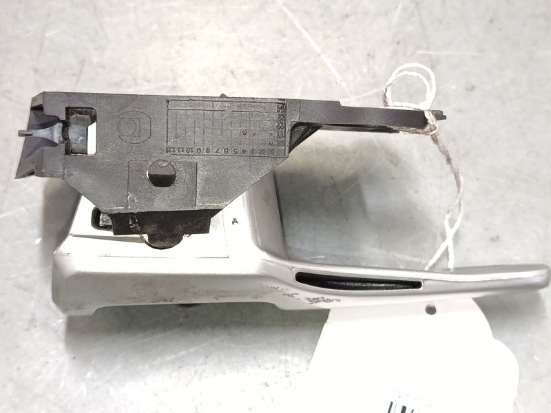 Recambio de maneta interior puerta delantera derecha para toyota verso (_r2_) 1.6 (zgr20_) referencia OEM IAM 62318A2  