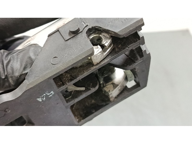 Recambio de maneta interior puerta delantera izquierda para toyota verso (_r2_) 1.6 (zgr20_) referencia OEM IAM 62318A1  