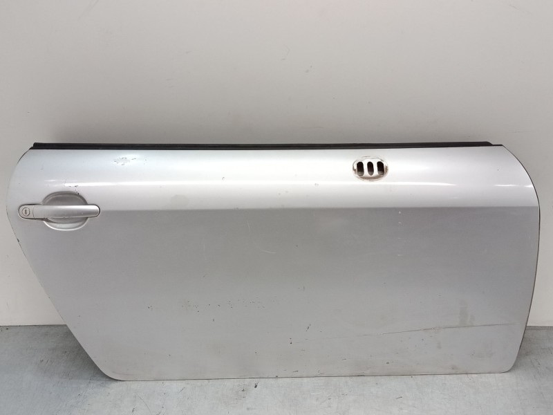 Recambio de puerta delantera derecha para audi tt roadster (8n9) 1.8 t quattro referencia OEM IAM 8N0831051C  
