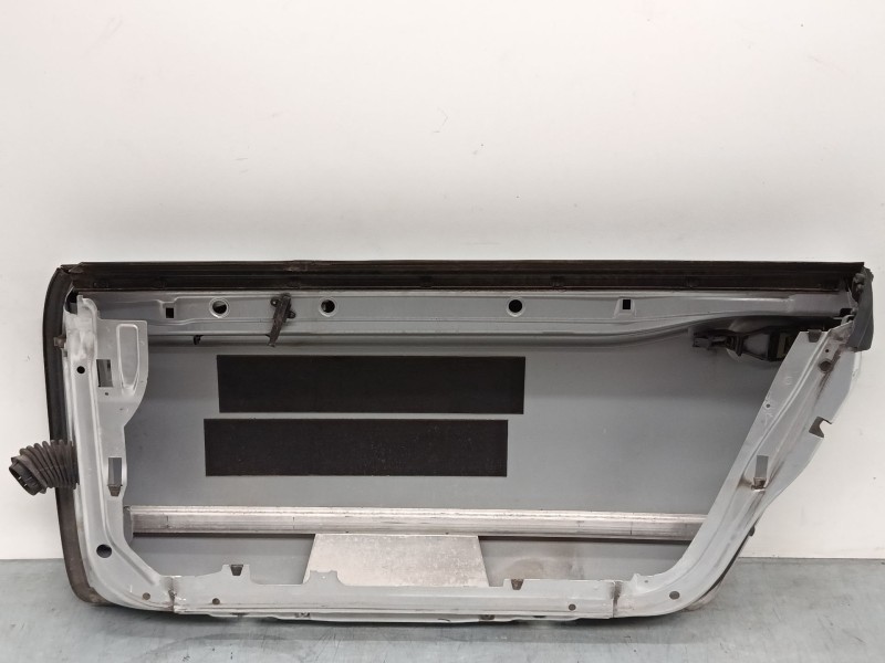 Recambio de puerta delantera derecha para audi tt roadster (8n9) 1.8 t quattro referencia OEM IAM 8N0831051C  