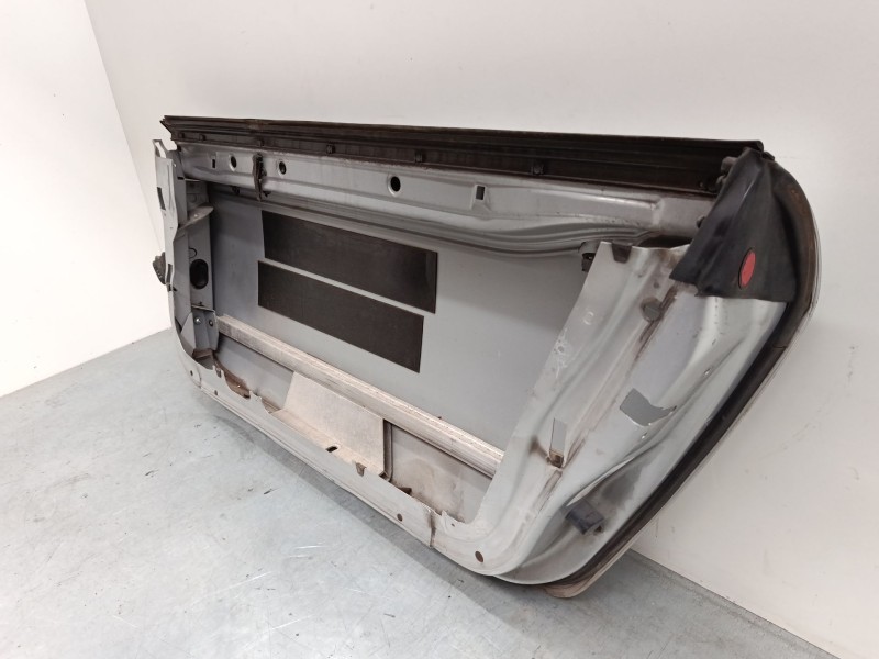 Recambio de puerta delantera derecha para audi tt roadster (8n9) 1.8 t quattro referencia OEM IAM 8N0831051C  