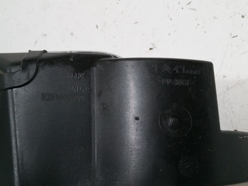 Recambio de tapa exterior combustible para peugeot partner tepee 1.6 hdi 90 referencia OEM IAM 9681446680  