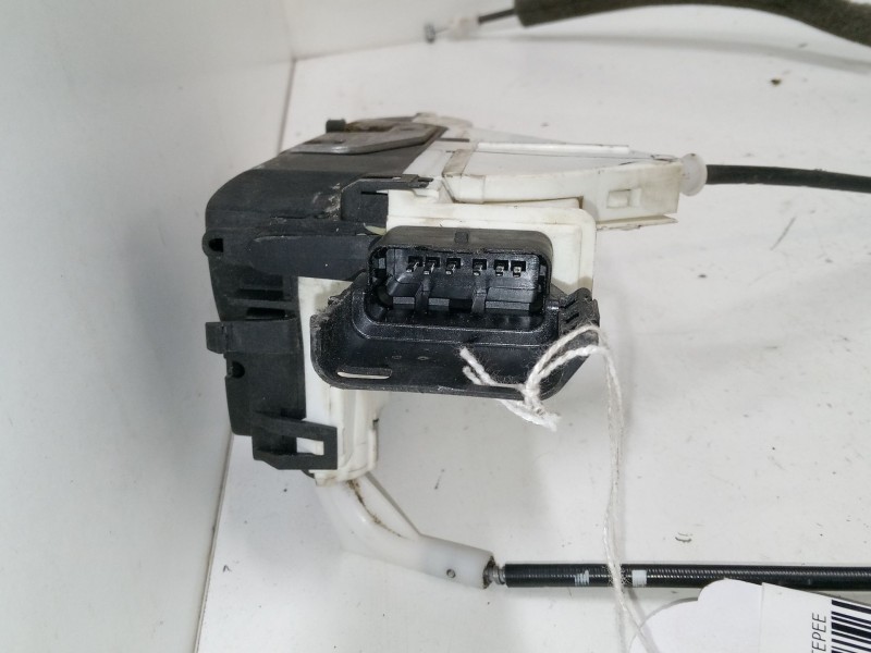 Recambio de cerradura puerta delantera izquierda para peugeot partner tepee 1.6 hdi 90 referencia OEM IAM 828406  