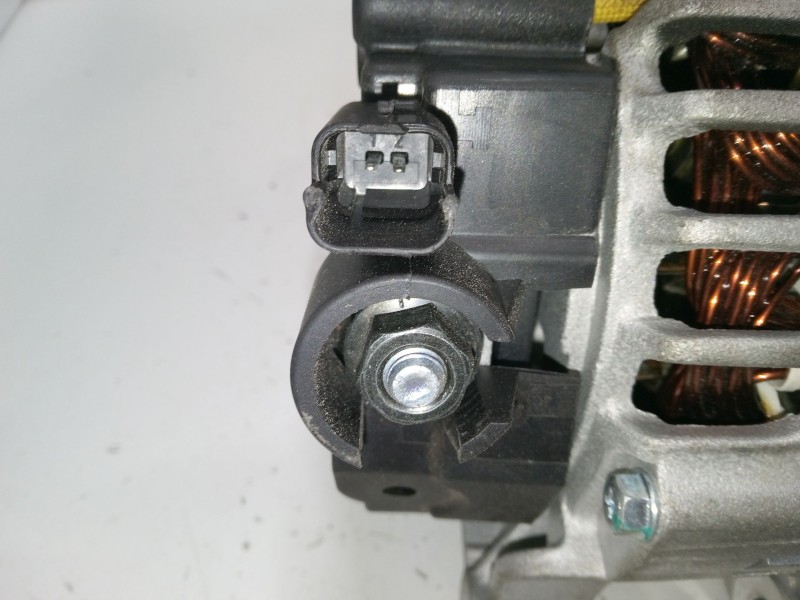 Recambio de alternador para peugeot 307 (3a/c) 1.6 16v referencia OEM IAM F032113246  