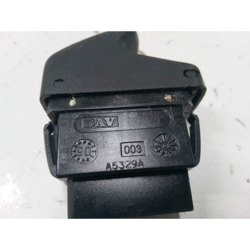 Recambio de mando elevalunas delantero izquierdo para renault kangoo (kc0/1_) 1.2 16v (kc05, kc06, kc03, kc0t, kc0w, kc1d) refer