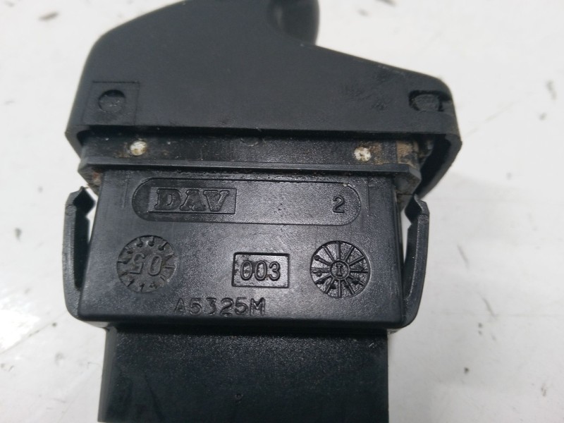 Recambio de mando elevalunas delantero izquierdo para renault kangoo (kc0/1_) 1.2 16v (kc05, kc06, kc03, kc0t, kc0w, kc1d) refer