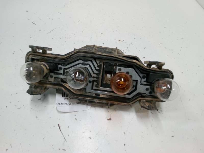 Recambio de portalampara piloto derecho para peugeot partner monospace (5_, g_) 1.9 d referencia OEM IAM   