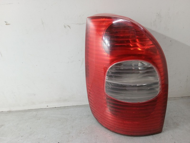 Recambio de piloto trasero izquierdo para citroën xsara picasso (n68) 1.6 hdi referencia OEM IAM 9650005880  