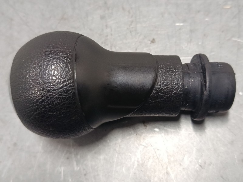 Recambio de pomo palanca cambio para citroën c4 i sedán 1.6 hdi referencia OEM IAM   